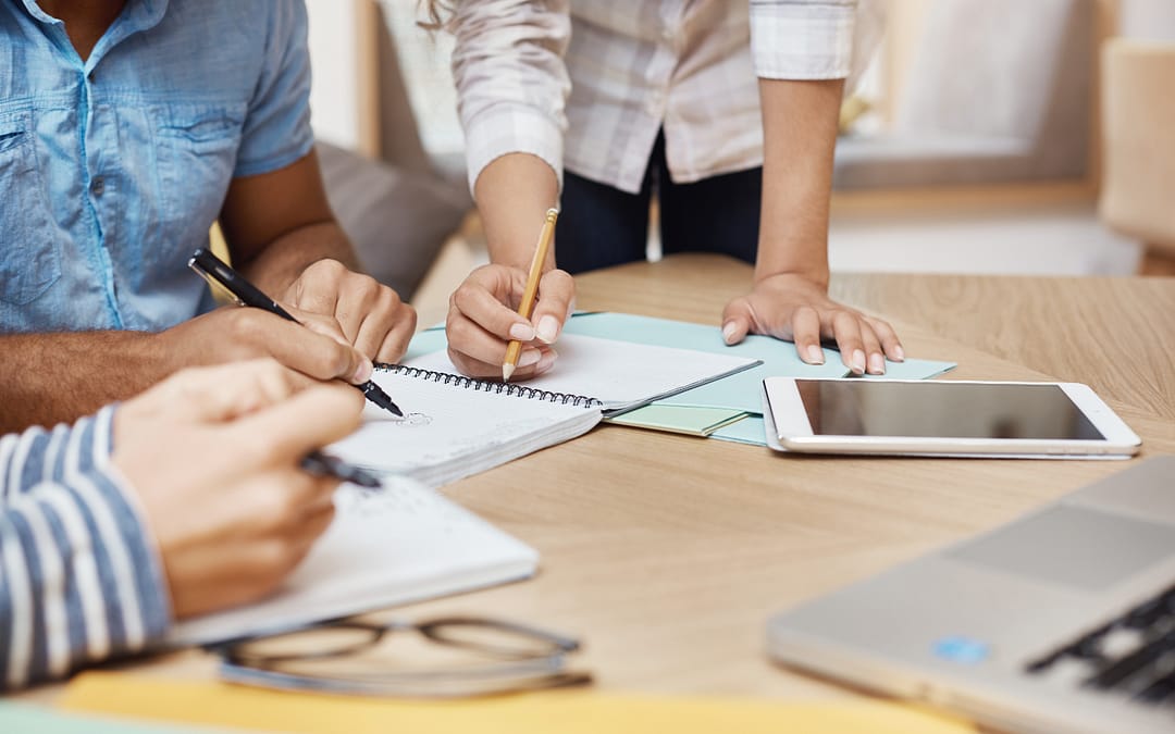 Los 10 cursos básicos de formación para empresas que deberías tener en 2025